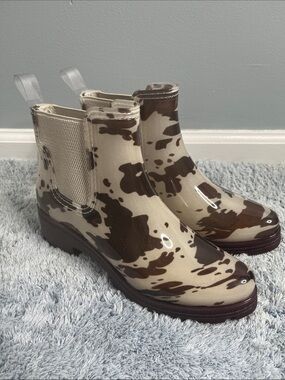 Cow Print Chelsea Rain Boots London Fog Koa Cream Brown Size 8